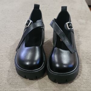 SHEIN Black Platform Shoes with Buckle